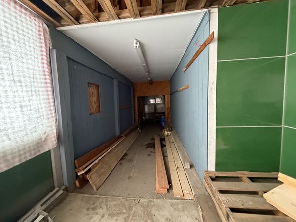 8 Dunster Ave