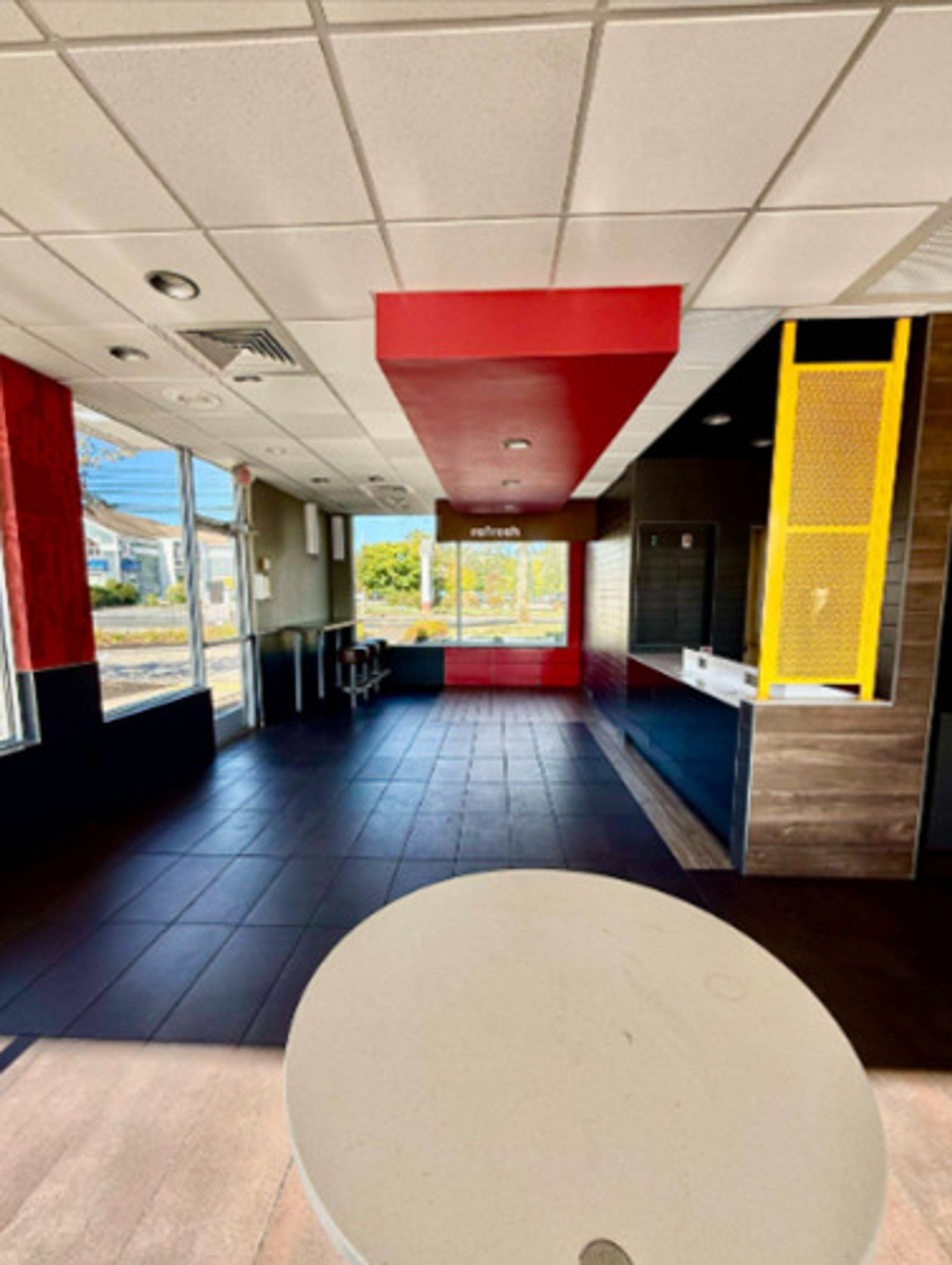 Photo 13 of 2 Post Office Square | Freestanding 2nd Generation Restaurant With Drive-Thru