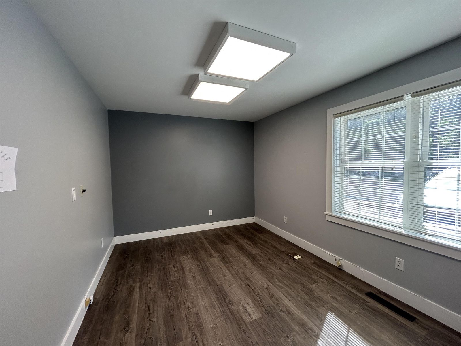 Photo 10 of 1900SF Ground Floor Office Space