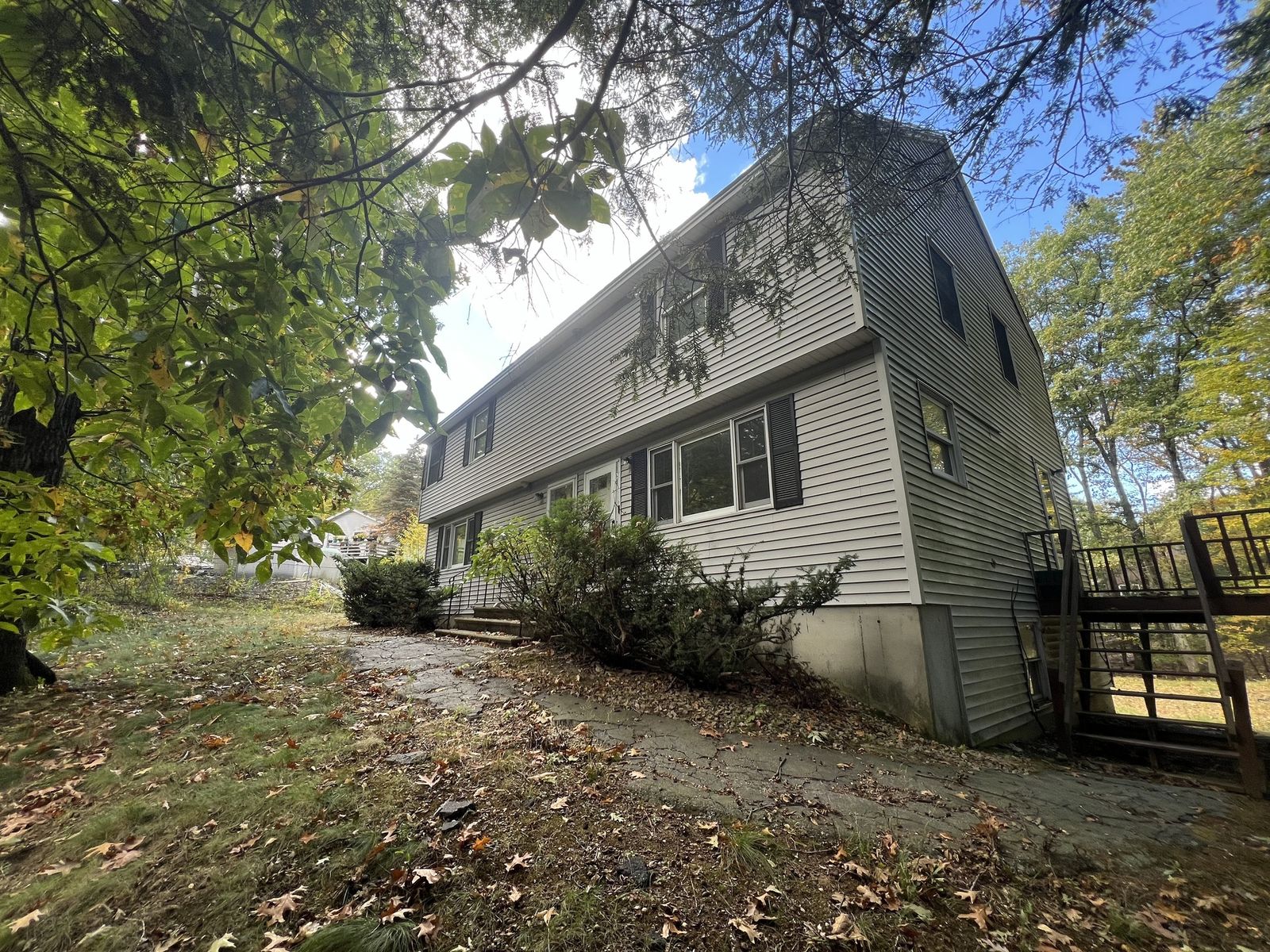 Photo 2 of 98 Wason Rd, Hudson, NH 03051