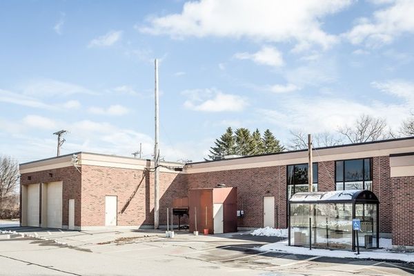443 Jefferson Blvd