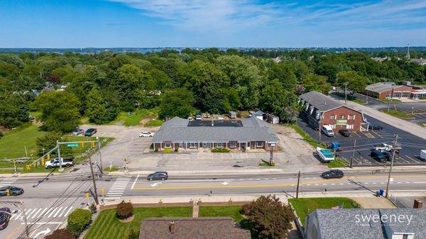 Retail Plaza with Expansion Potential