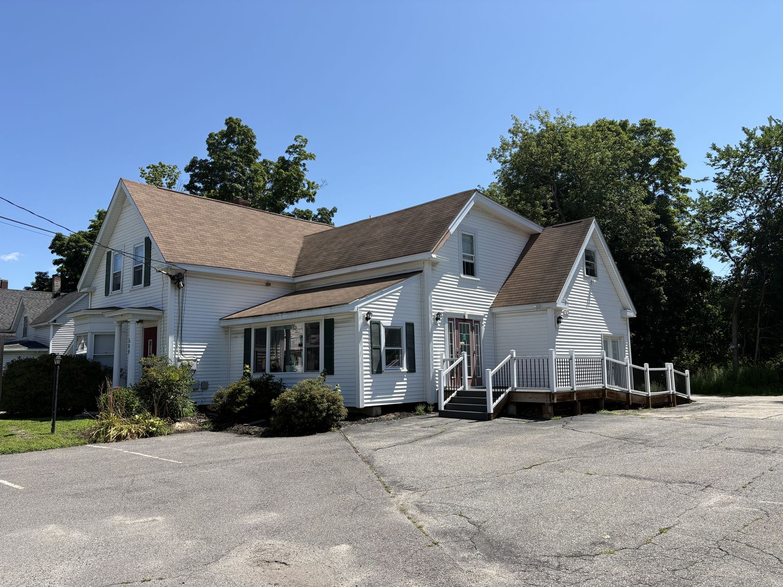 Photo 3 of Mixed-Use | 3,111 SF