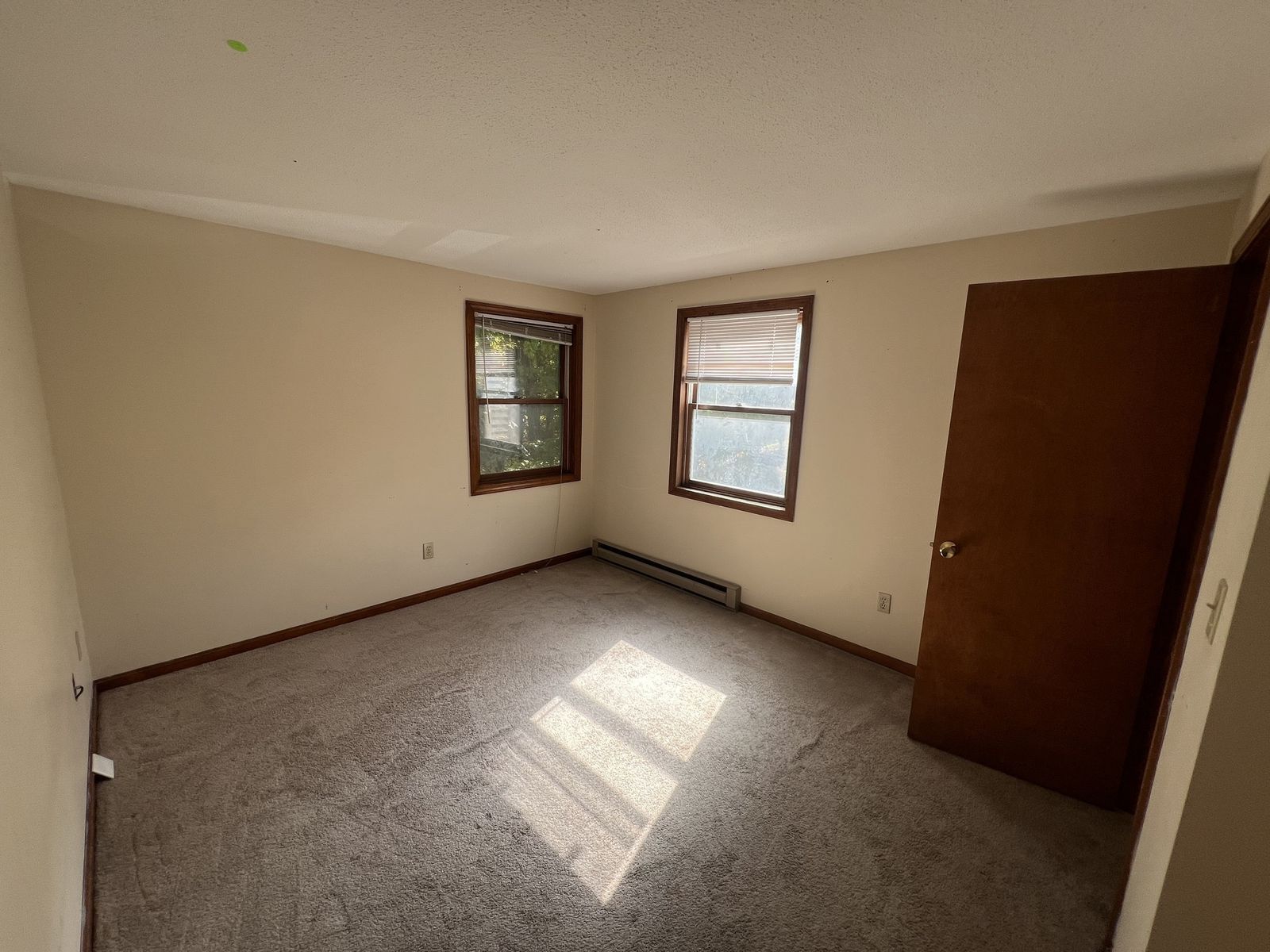 Photo 16 of 98 Wason Rd, Hudson, NH 03051