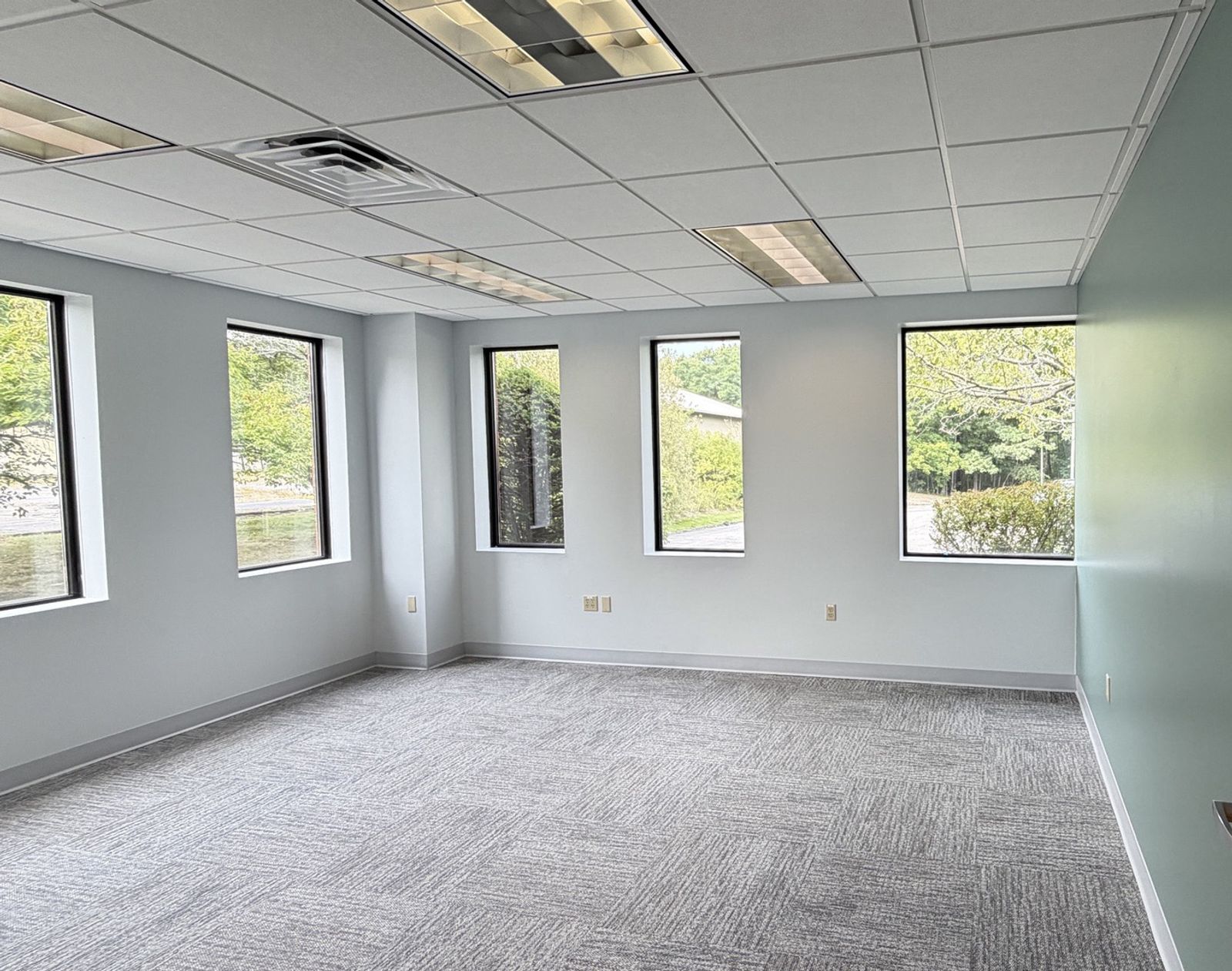Photo 5 of 1,700 SF Office Condo For Lease