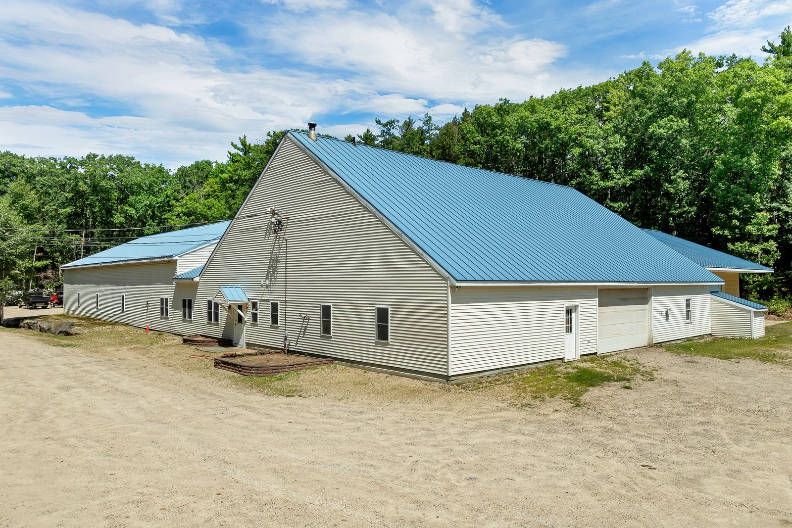 Photo 4 of 147 Middle Rd, Tuftonboro, NH