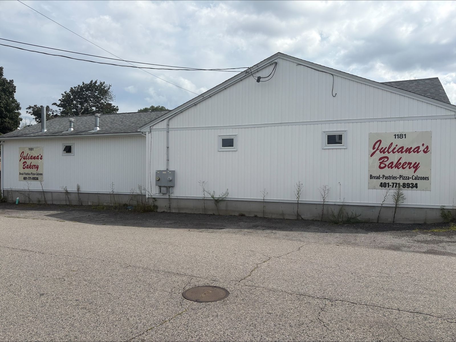 Photo 4 of 3,581 SF Retail Building with Residential Income