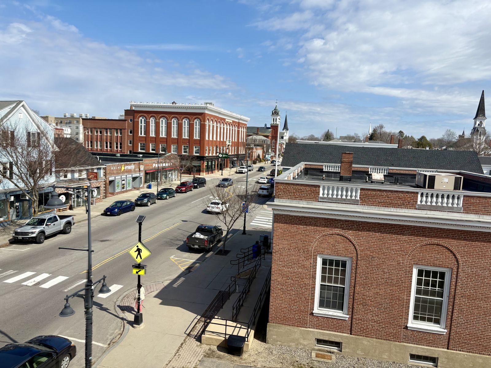 Photo 4 of 209 Main St