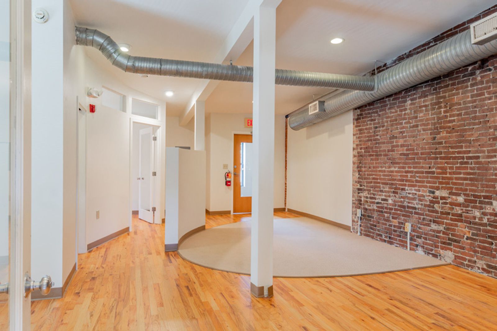 Photo 4 of Office Space For Lease