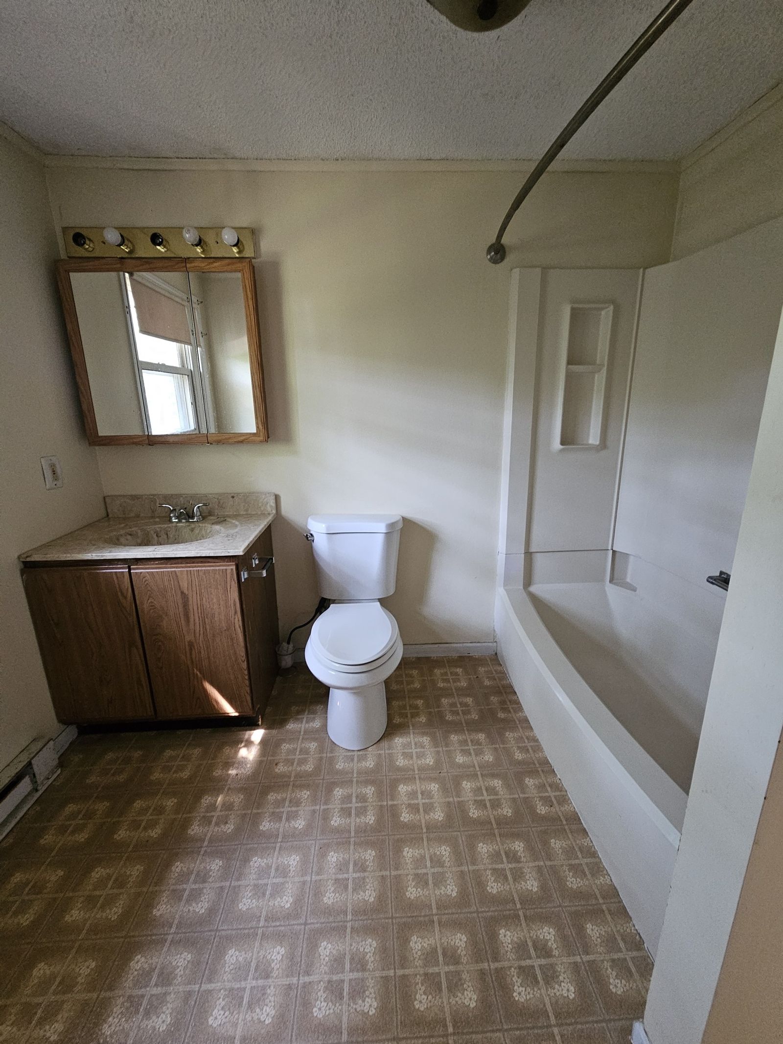 Photo 30 of 94 Wason Rd, Hudson, NH 03051
