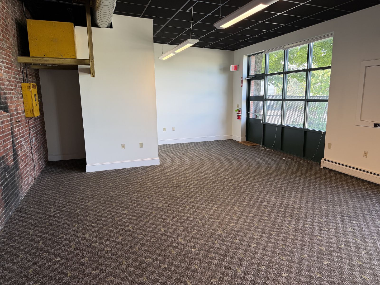 Photo 3 of 19 Arbor Street
