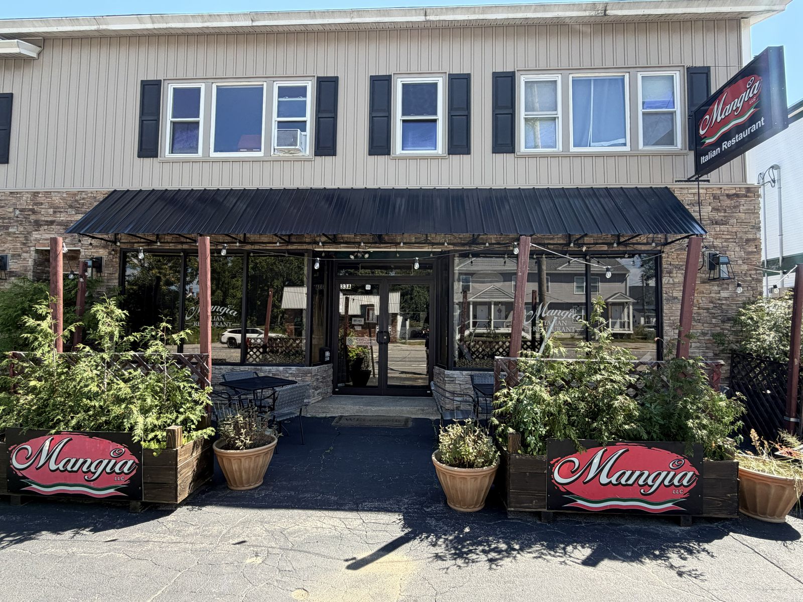 Photo 2 of Mixed-Use | 13,998SF