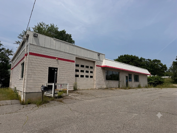 High Visibility Retail/Automotive Building