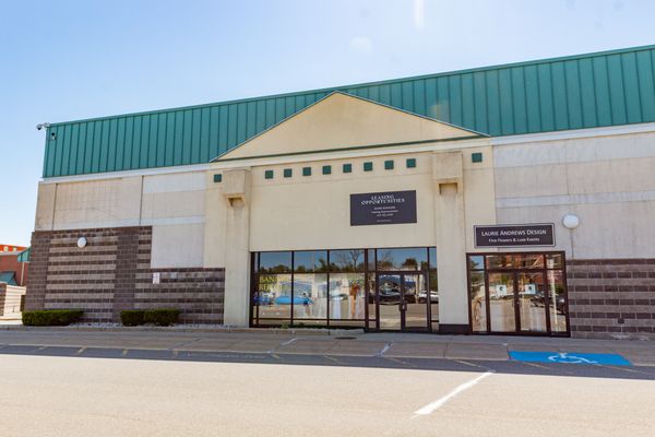 Exterior Retail Space For Lease