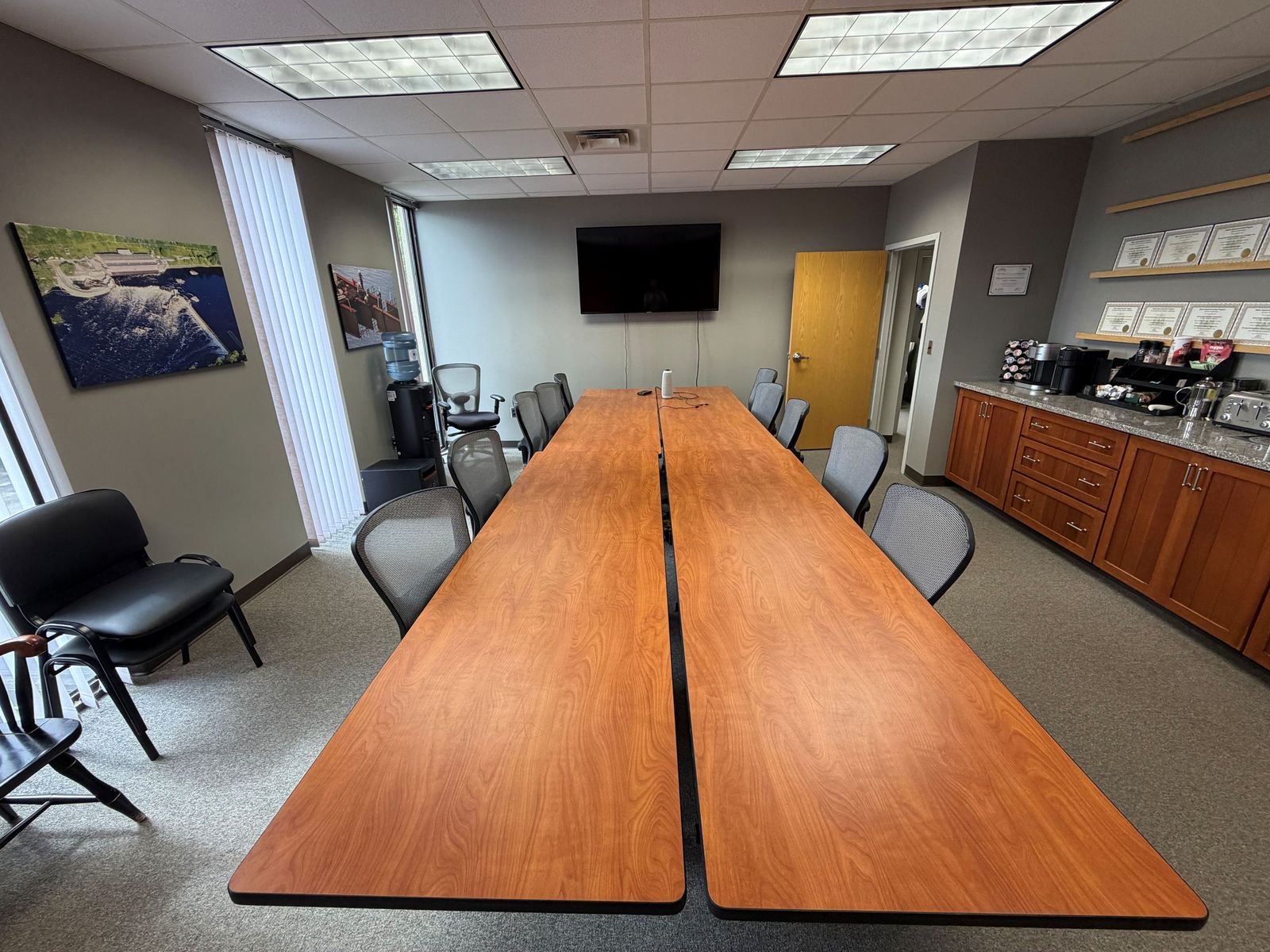 Photo 2 of Freestanding Office Building with Unmatched Visibility