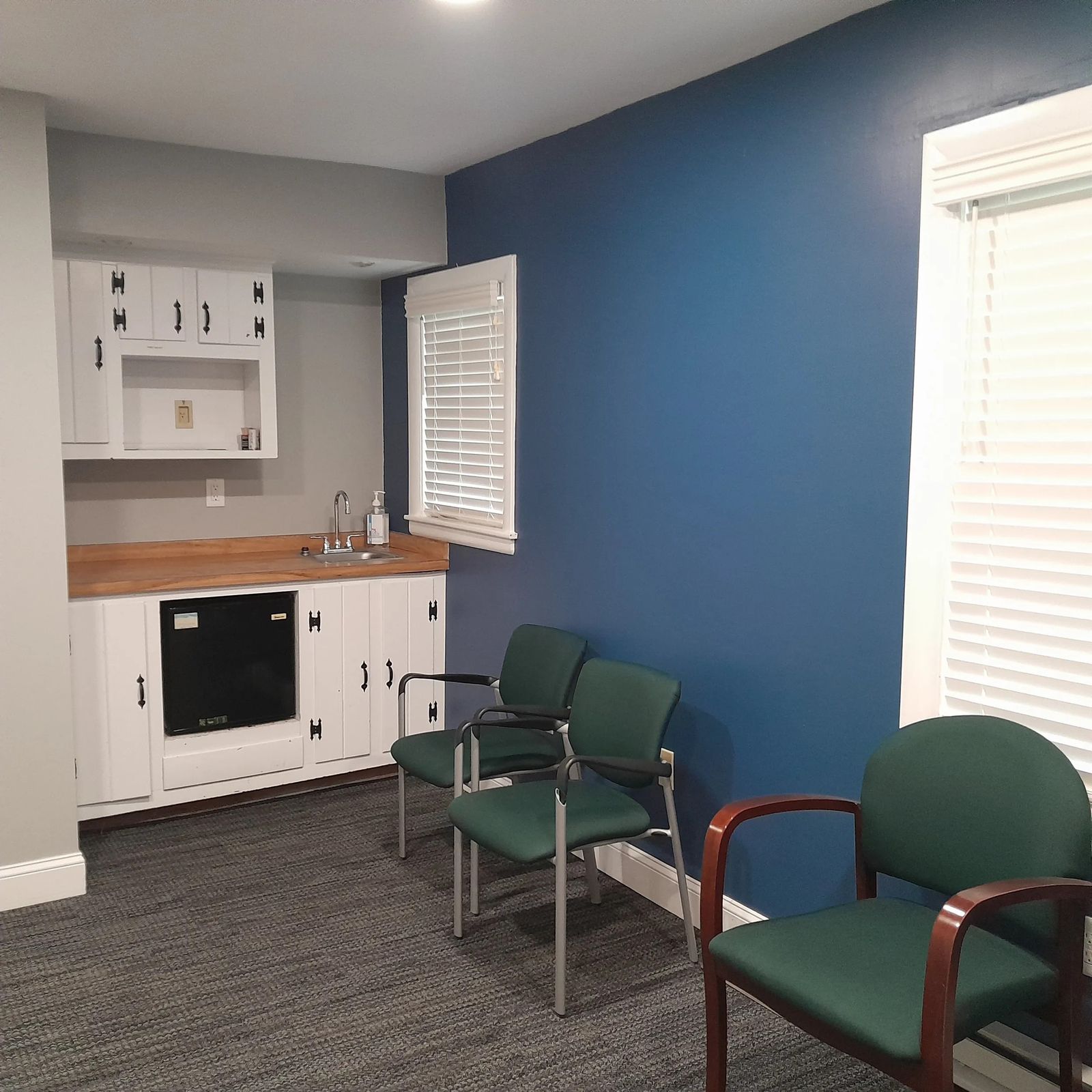 Photo 8 of Charming Brick Corner Office With Strong Traffic and Easy Access
