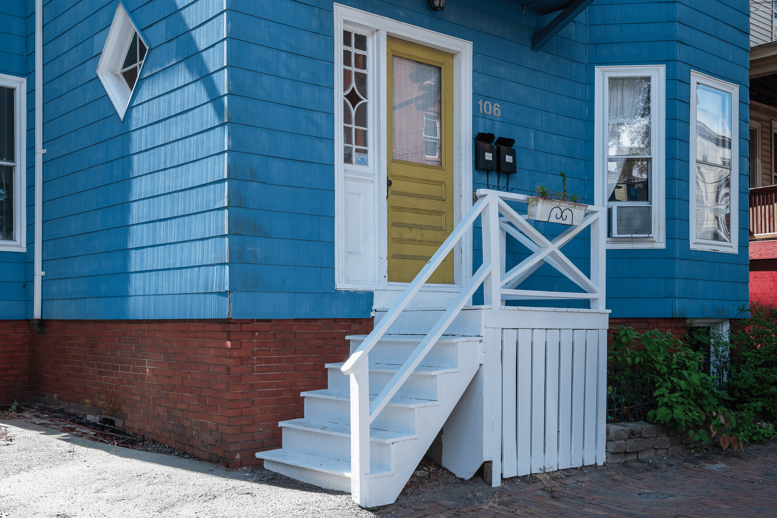 Photo 3 of Exceptional 2-unit multi-family in the heart of Portland's Parkside neighborhood!