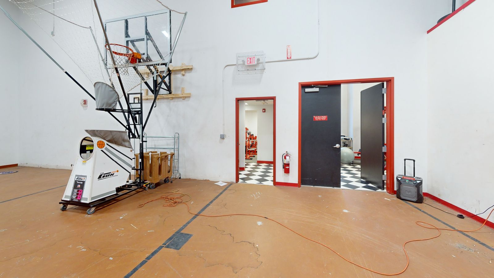 Photo 13 of Prime Industrial Space