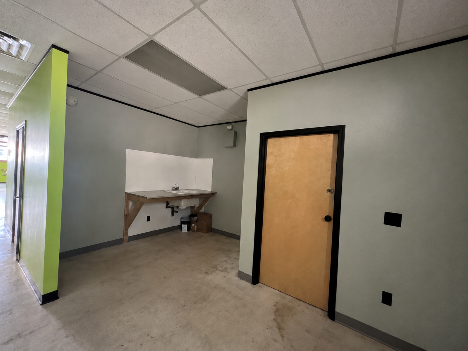 Photo 7 of Move-In-Ready Retail Space | 1,200SF