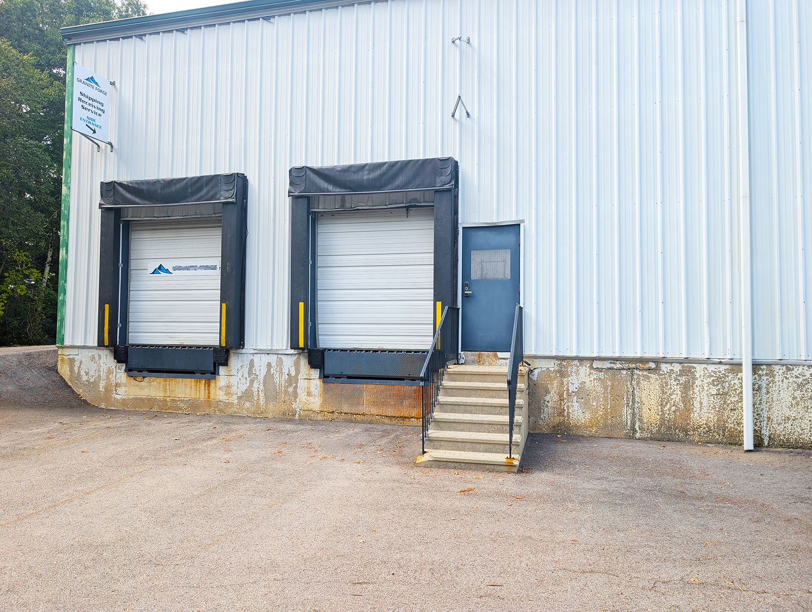 Photo 2 of For Lease - Industrial/Flex