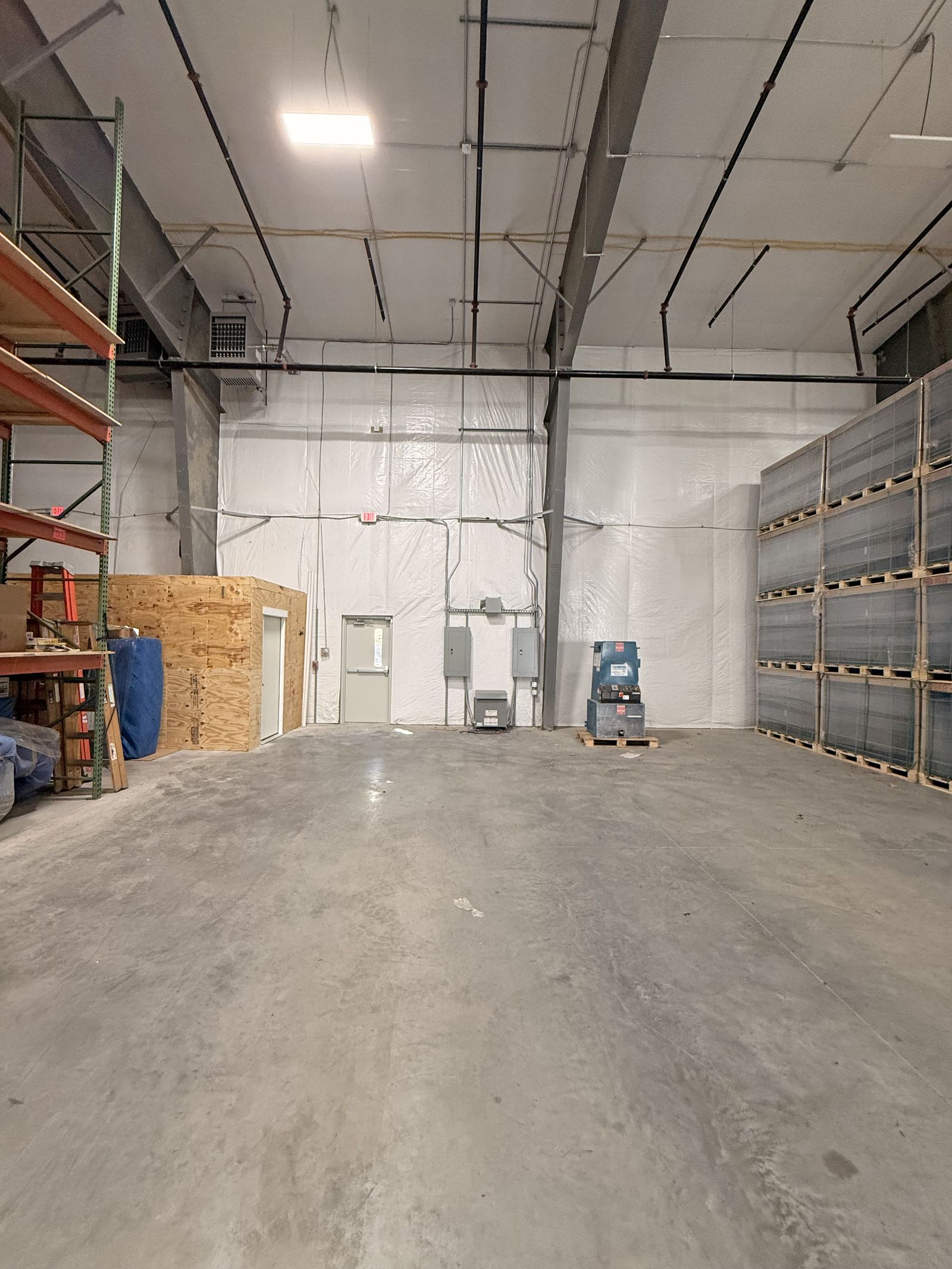 Photo 4 of High-Bay Warehouse Space