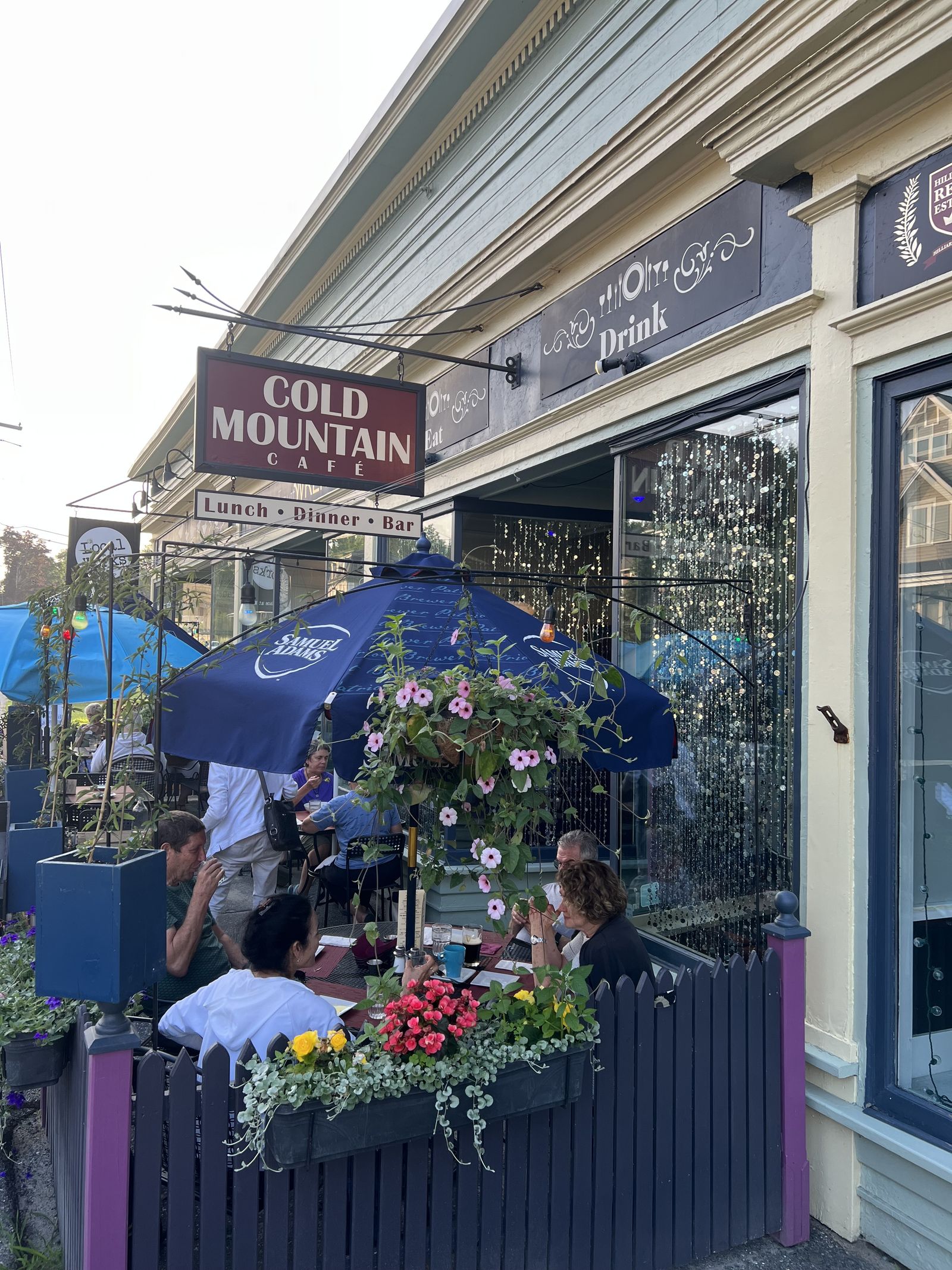 Photo 2 of 2015 Main St