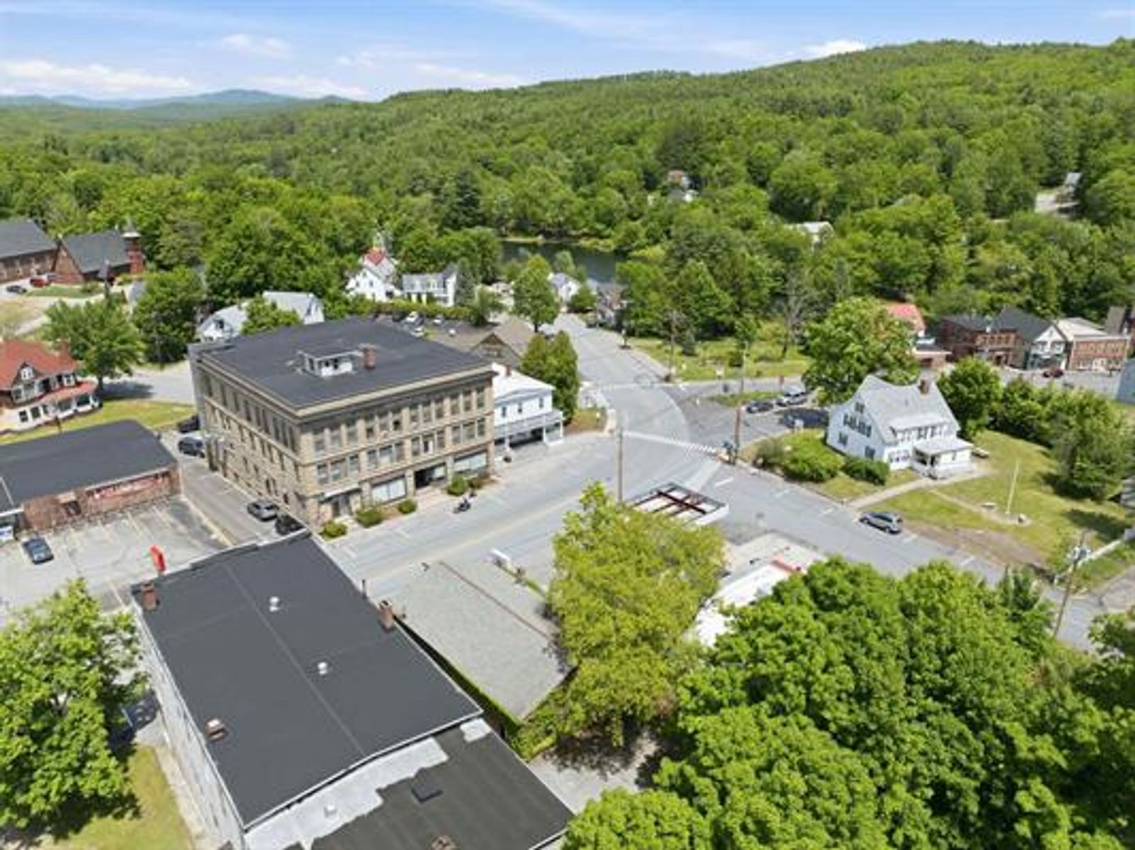 Photo 80 of 47 Main Street