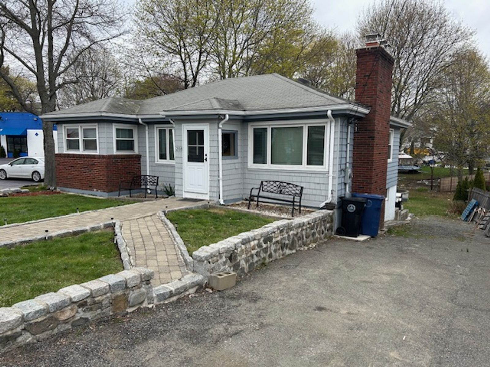 Photo 34 of 296 Highland Ave