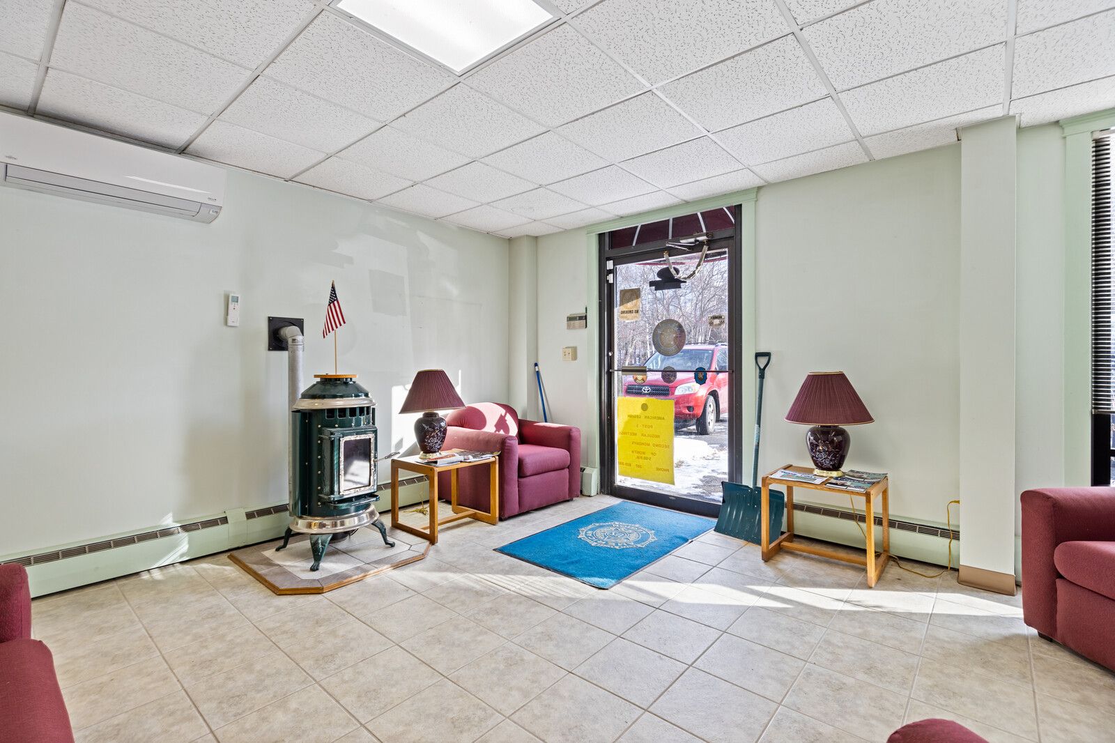 Photo 4 of 120 Drummond Ave