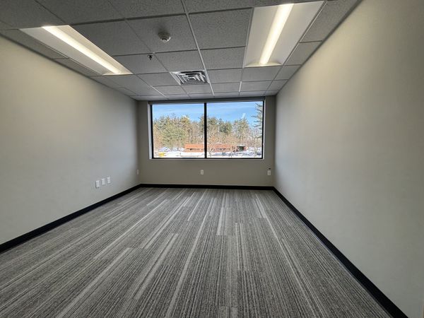 2 Commerce Dr