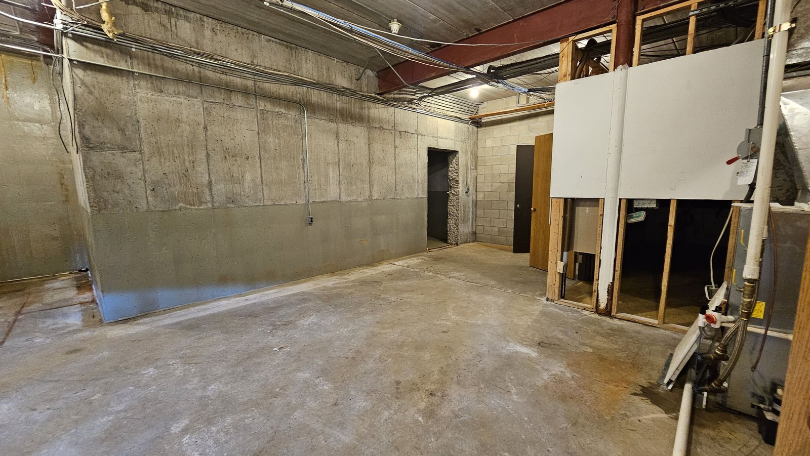 Photo 15 of Highly Visible Retail & Redevelopment Opportunity For Sale