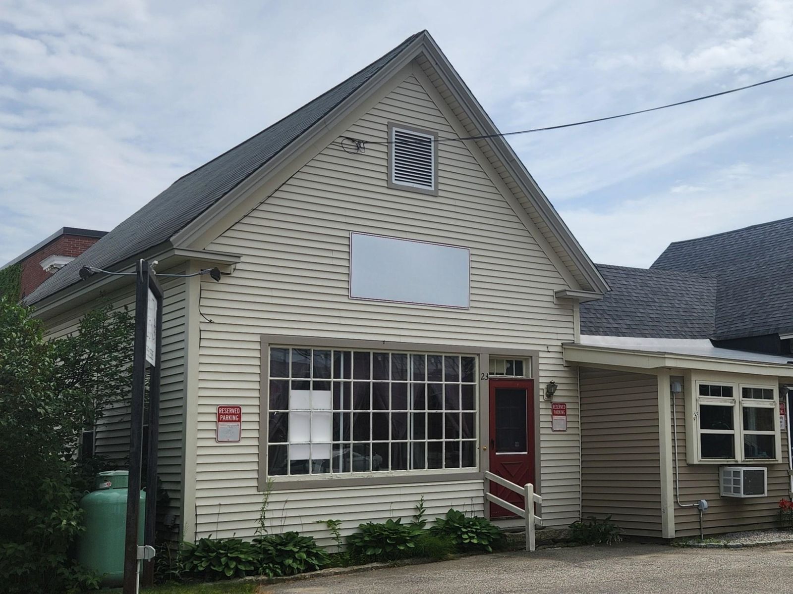 Photo 3 of 23 Seavey Street
