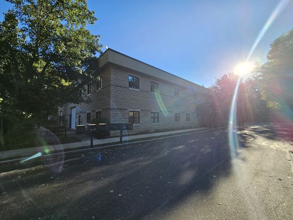 94 River Rd