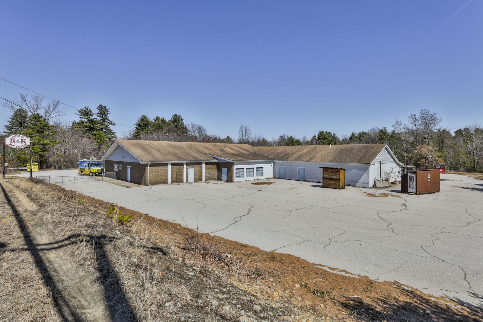 Photo 6 of 1371 Hooksett Rd.