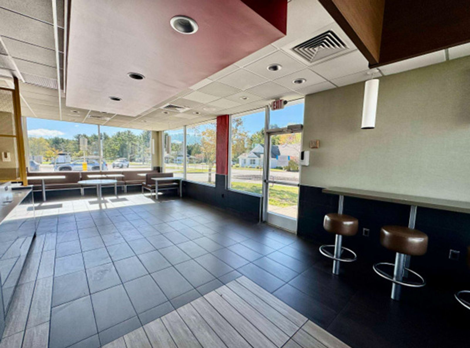 Photo 16 of 2 Post Office Square | Freestanding 2nd Generation Restaurant With Drive-Thru