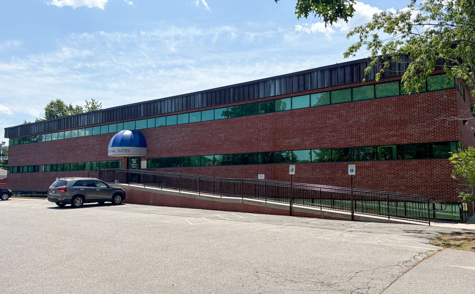 Photo 4 of 166 Plaistow Rd Units 1&2 - Medical Office Condos
