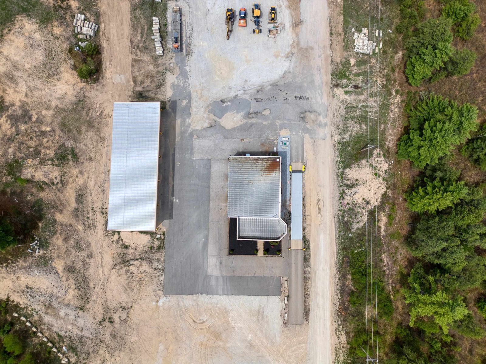 Photo 25 of 3 14' Heated Garage Bays, 5-Bay Steel Lean-to, w/Office