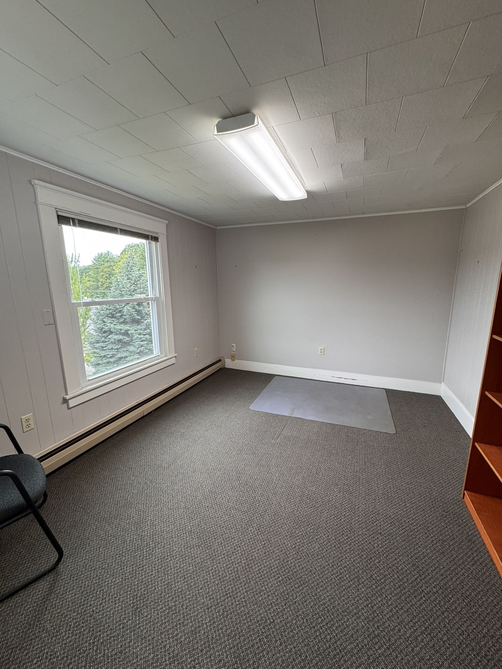 Photo 4 of FOR LEASE: PROFESSIONAL OFFICE SUITE