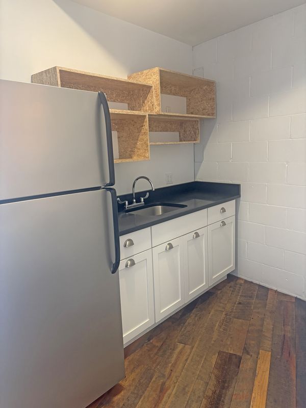 Floor 2 at 96 Penhallow St (aka 30 Daniel Street)