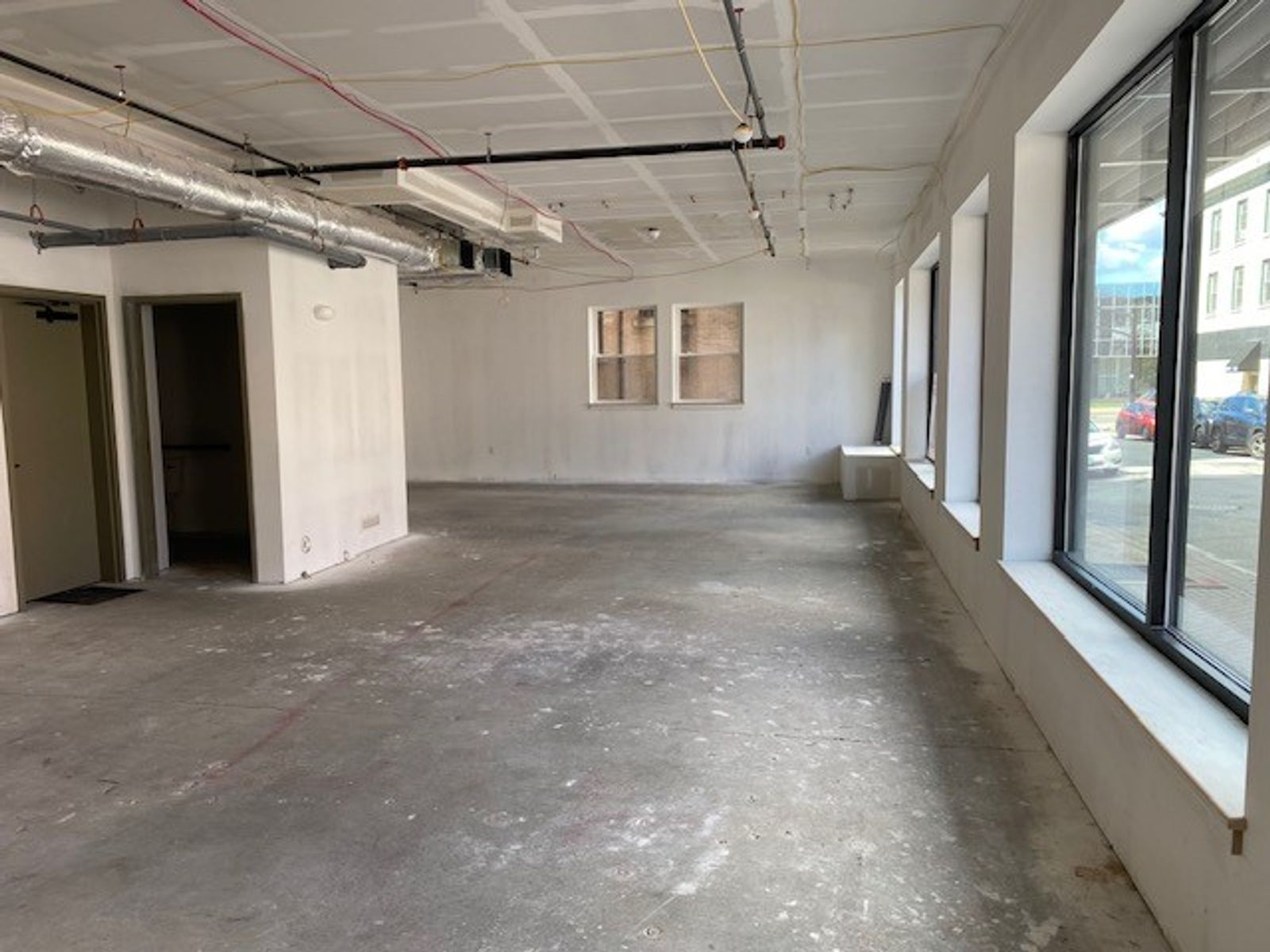 Photo 26 of Trade Center Apartments