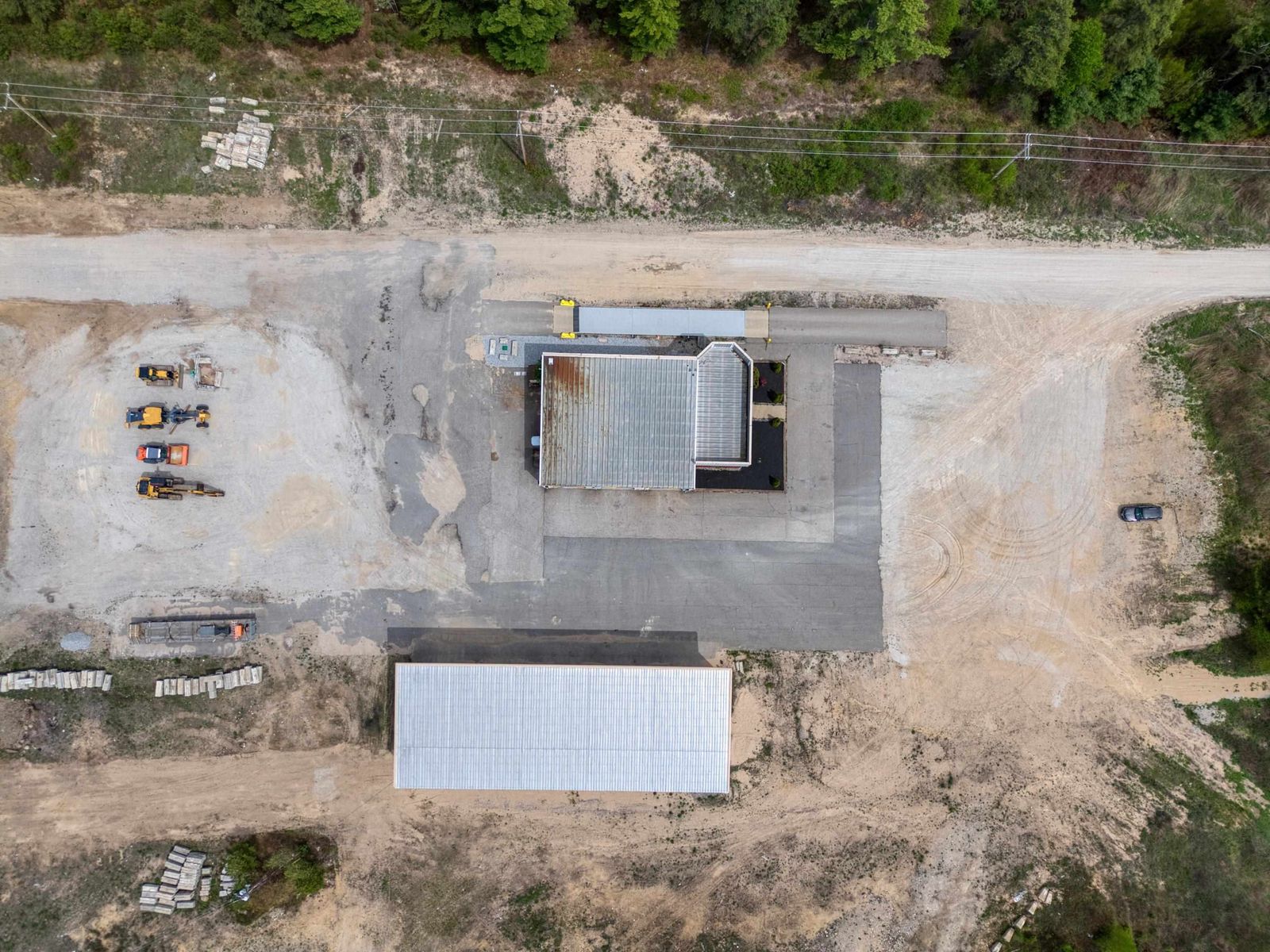 Photo 24 of 3 14' Heated Garage Bays, 5-Bay Steel Lean-to, w/Office