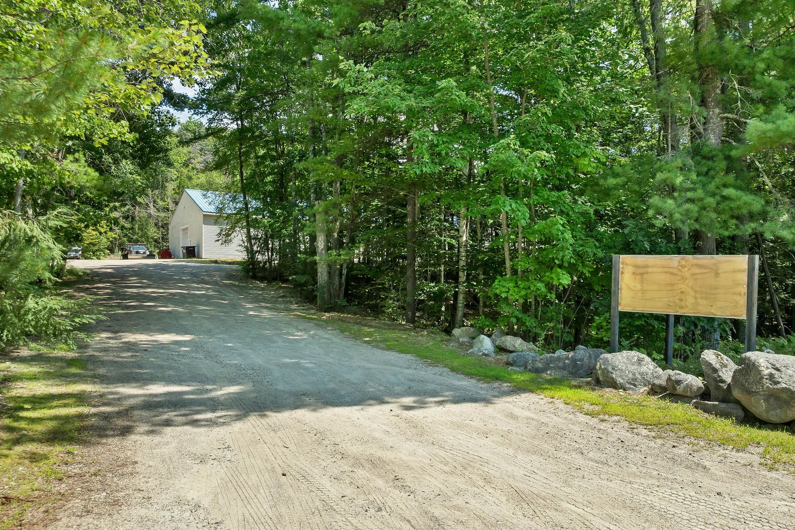 Photo 2 of 147 Middle Rd, Tuftonboro, NH