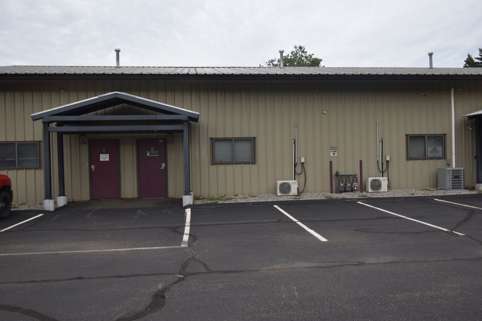 Photo 1 of 1,500 Industrial Unit for Lease