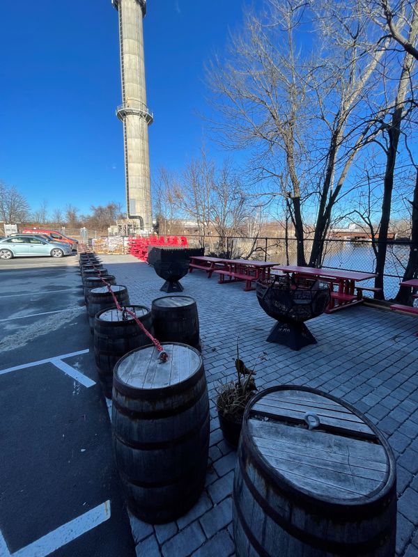 Riverwalk Retail Space For Lease