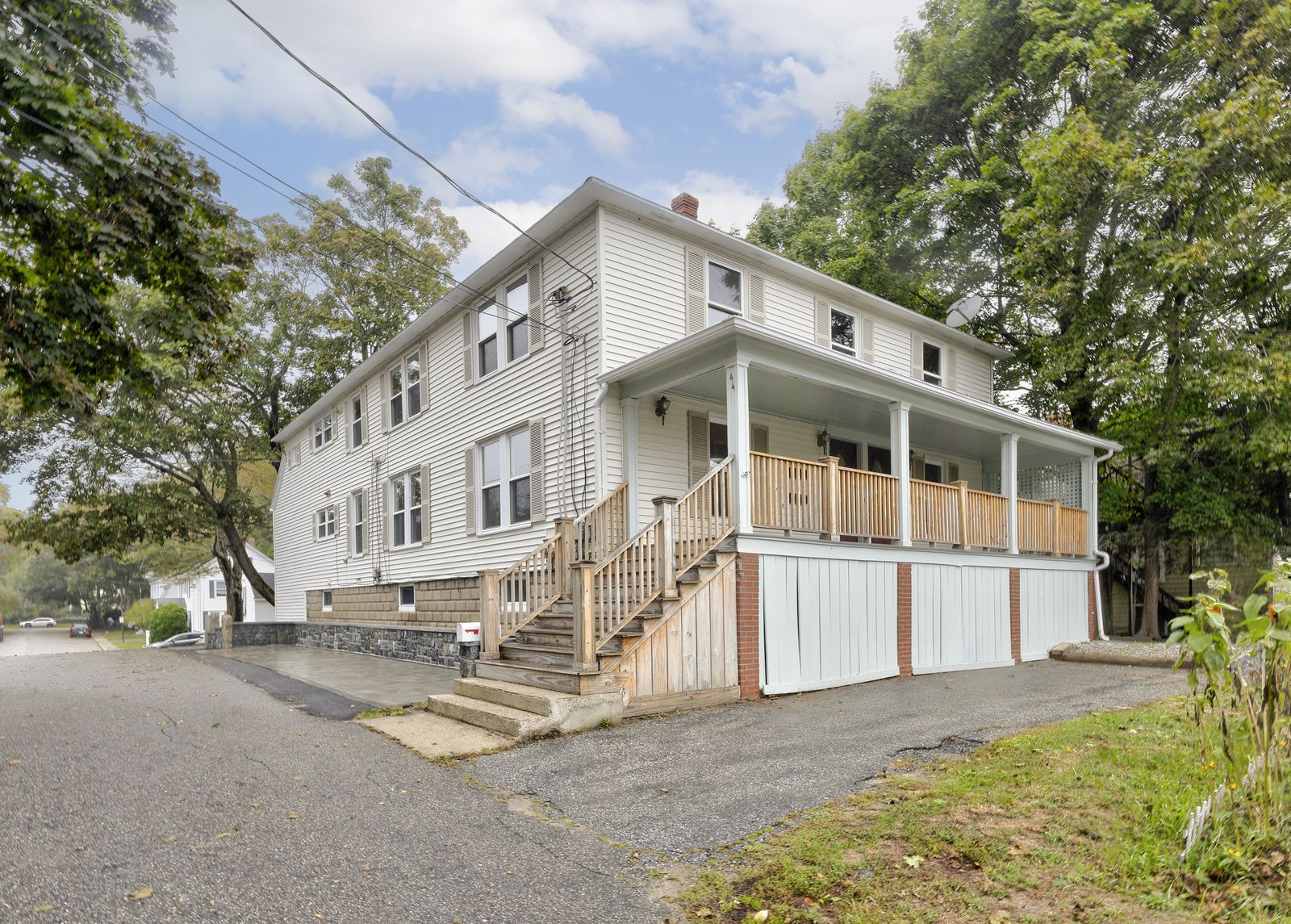 Photo 2 of 3-Unit Multi-Family
