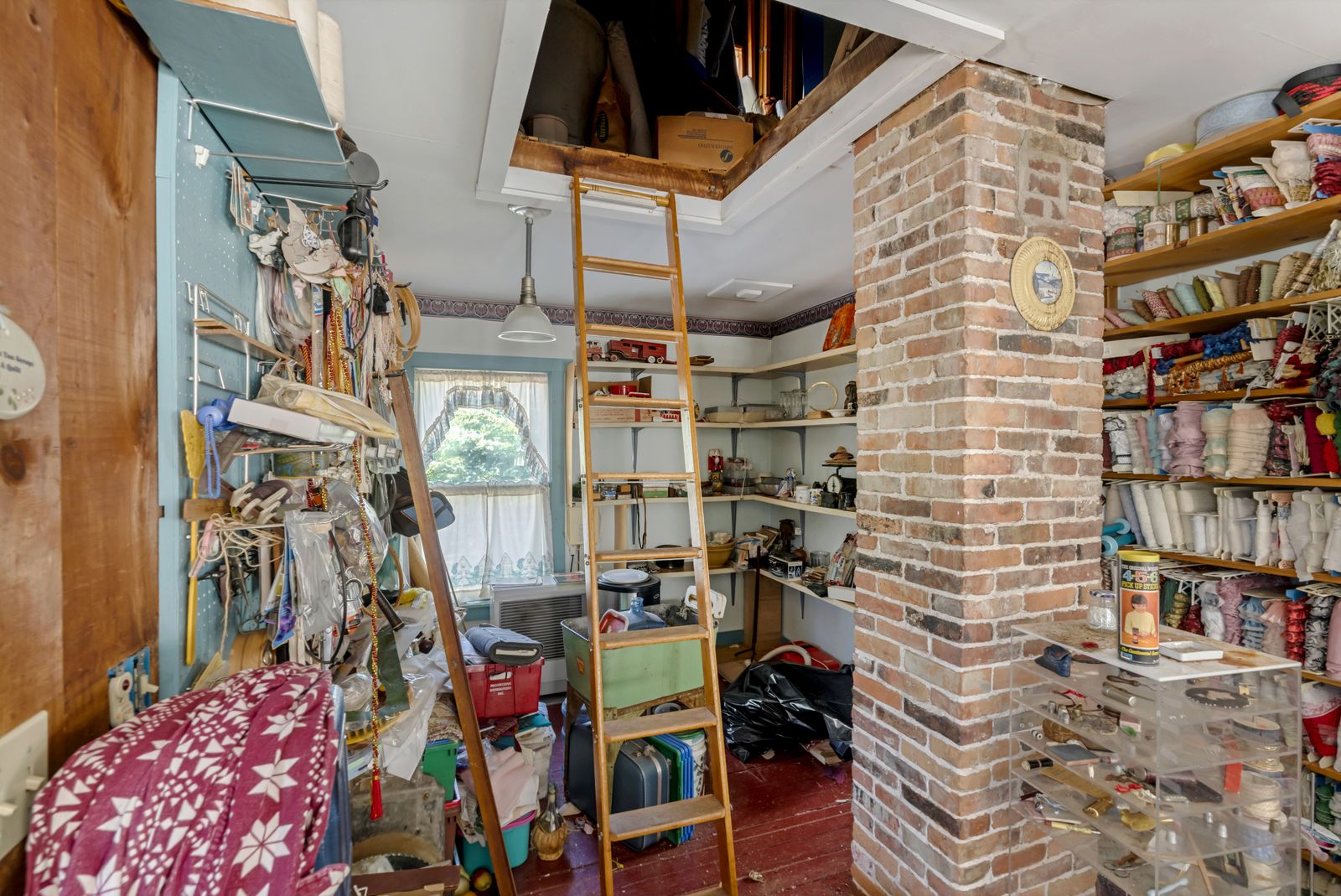 Photo 12 of Turn Key Antique Shop