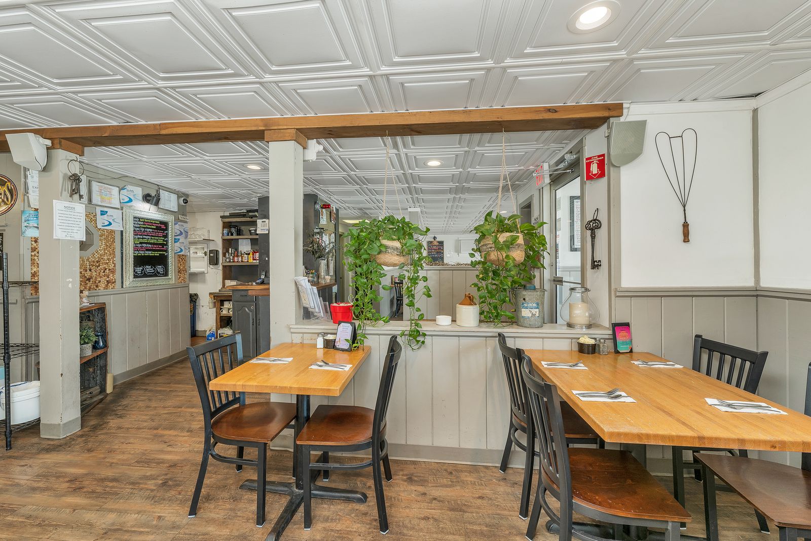 Photo 14 of Putnam's Waterview Restaurant