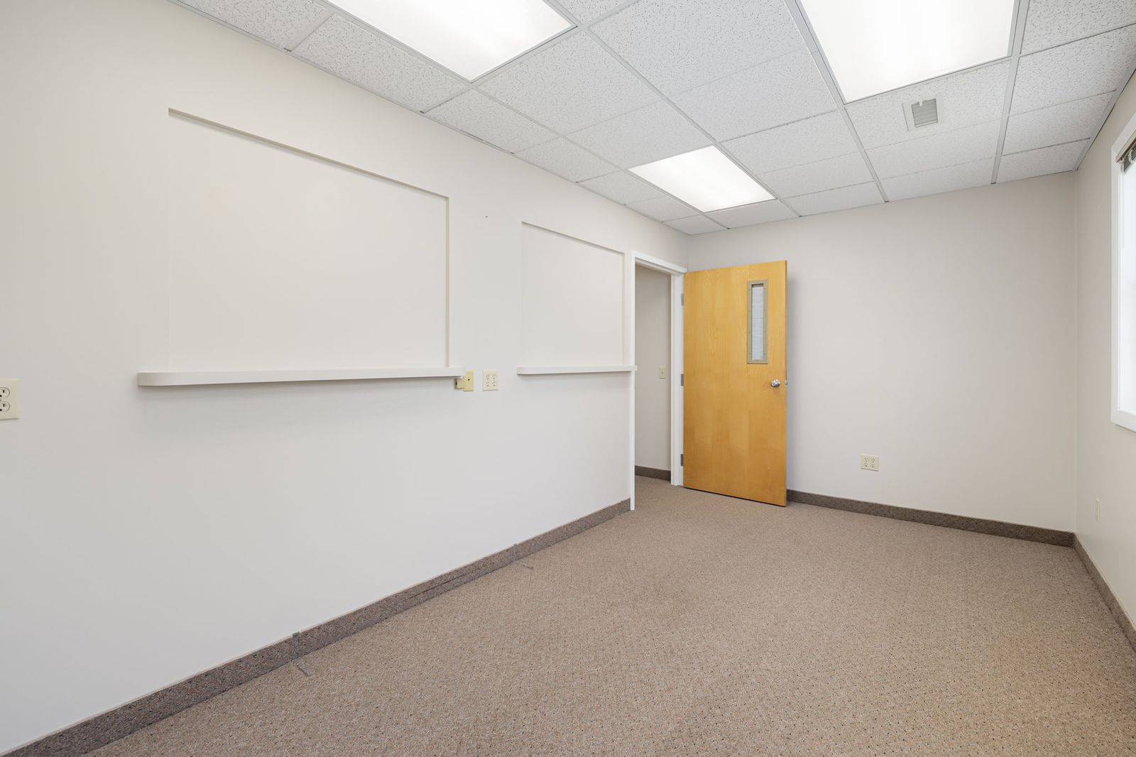 Photo 20 of Office Suite in Prime Location