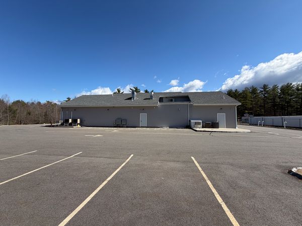 4 Commerce Way