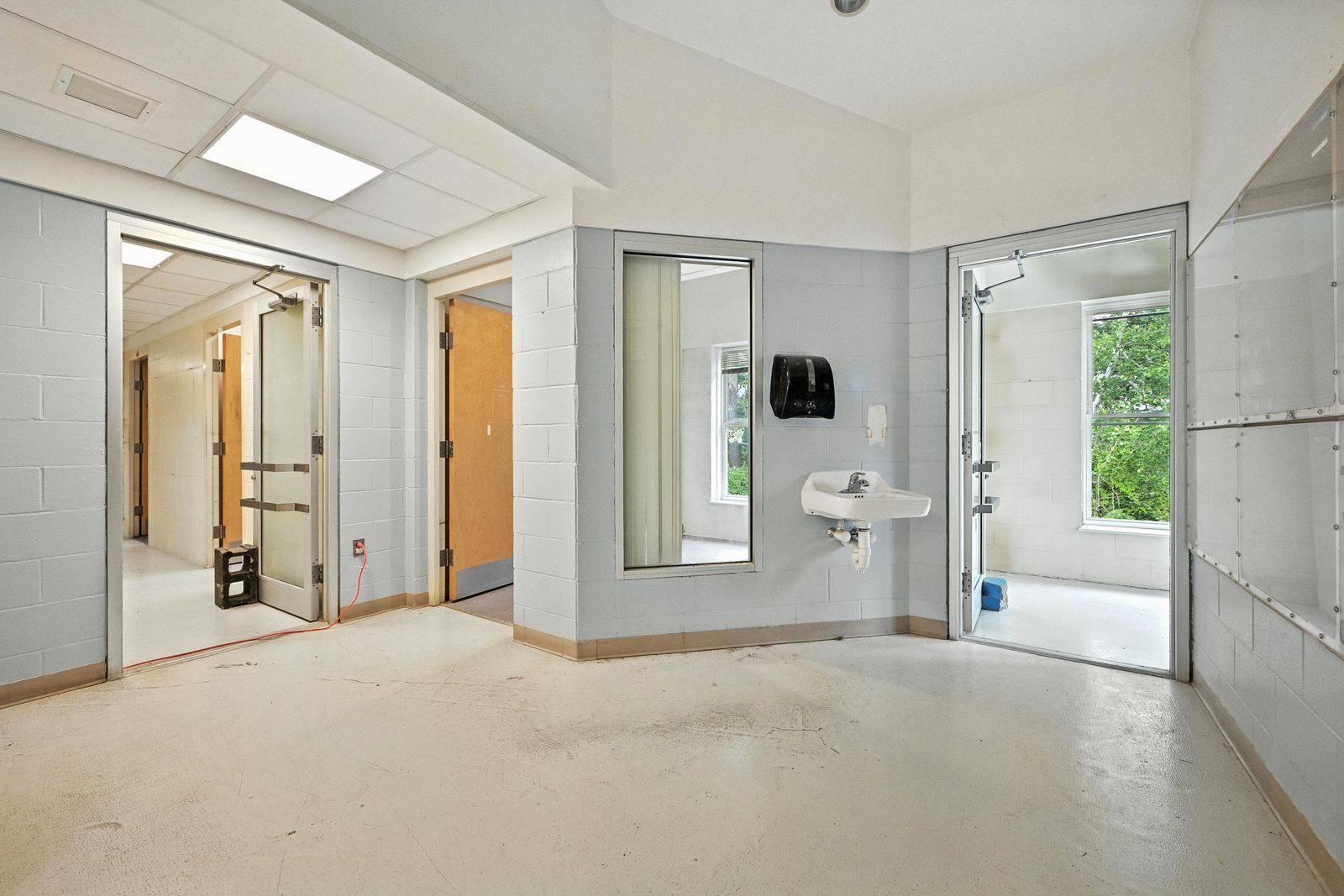 Photo 34 of 10 Pet Haven Ln